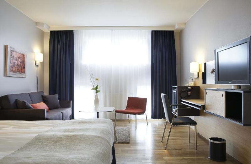 Standard Room image 4