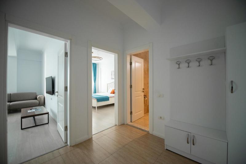 Family One-Bedroom Apartment with Balcony image 3