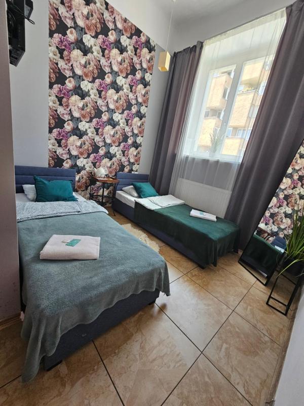 Small Double Room image 1