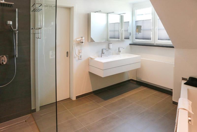 One-Bedroom Apartment with Balcony image 2