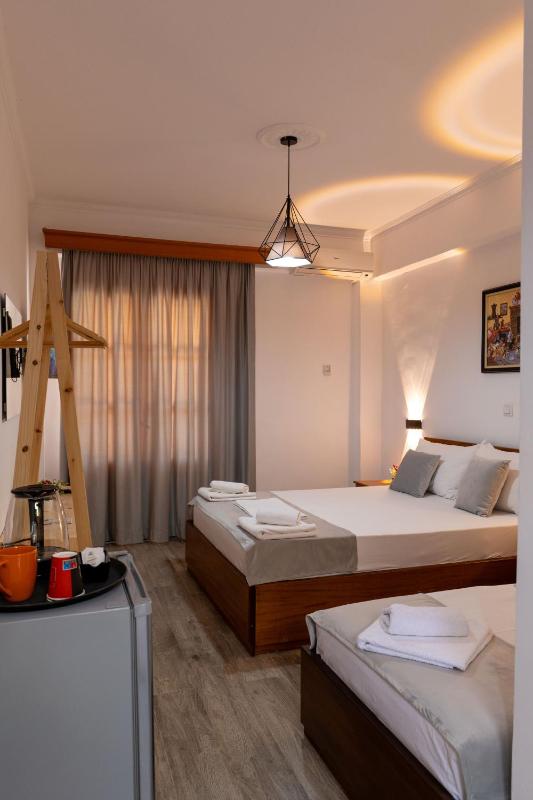 Triple Room image 1