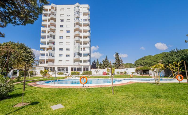 Cubo's Estudio Algaida Calahonda Beach - image 20