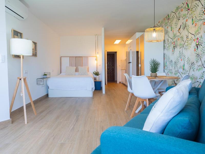 Cubo's Estudio Algaida Calahonda Beach - image 28