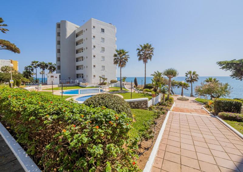 Cubo's Estudio Algaida Calahonda Beach - image 9