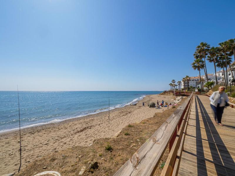 Cubo's Estudio Algaida Calahonda Beach - image 33