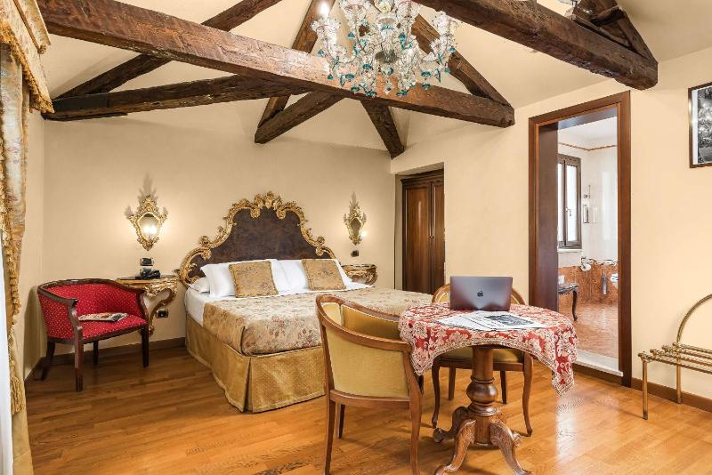 Deluxe Family Room (4 Adults) image 4