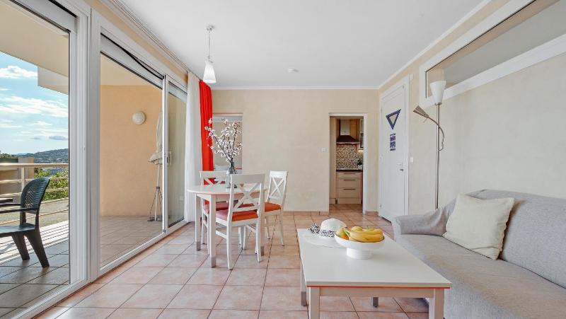 One-Bedroom Apartment (2 Adults) image 3