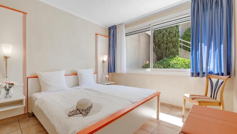 Two-Bedroom Apartment with Terrace image 1