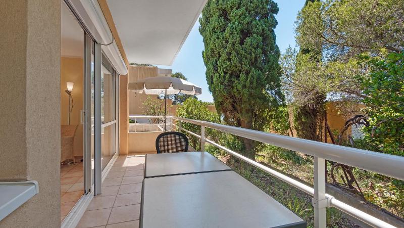 Two-Bedroom Apartment with Terrace image 2