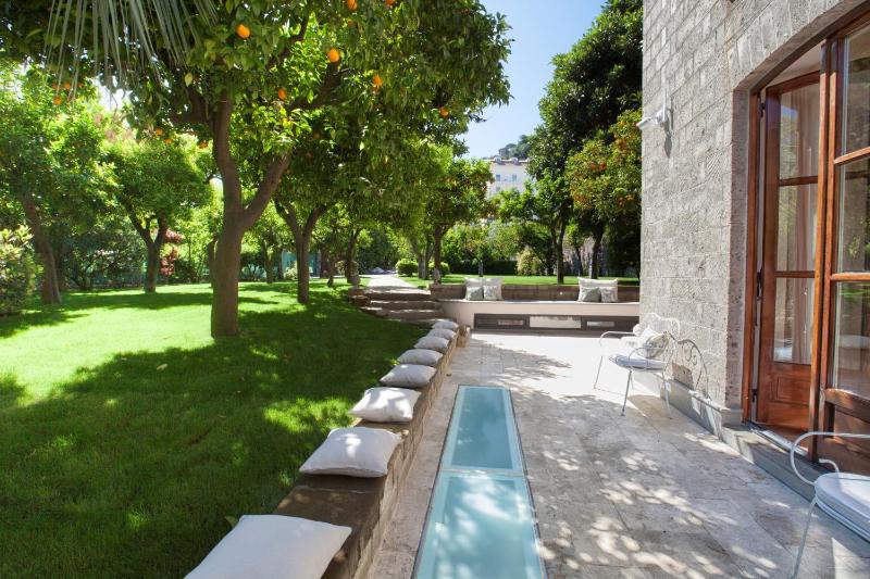 AMORE RENTALS - Villa Ebe - image 9