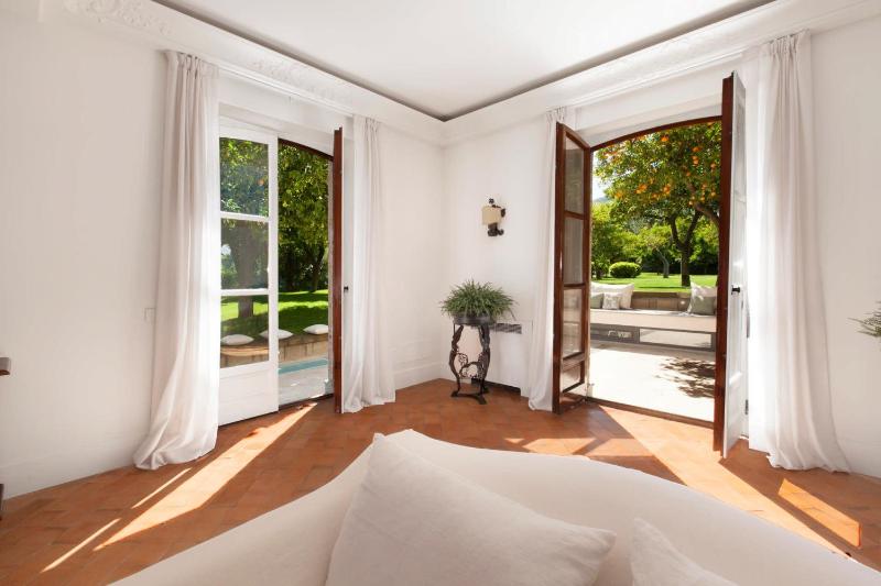 AMORE RENTALS - Villa Ebe - image 21
