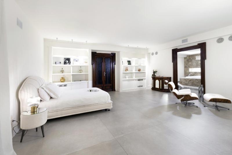 AMORE RENTALS - Villa Ebe - image 8