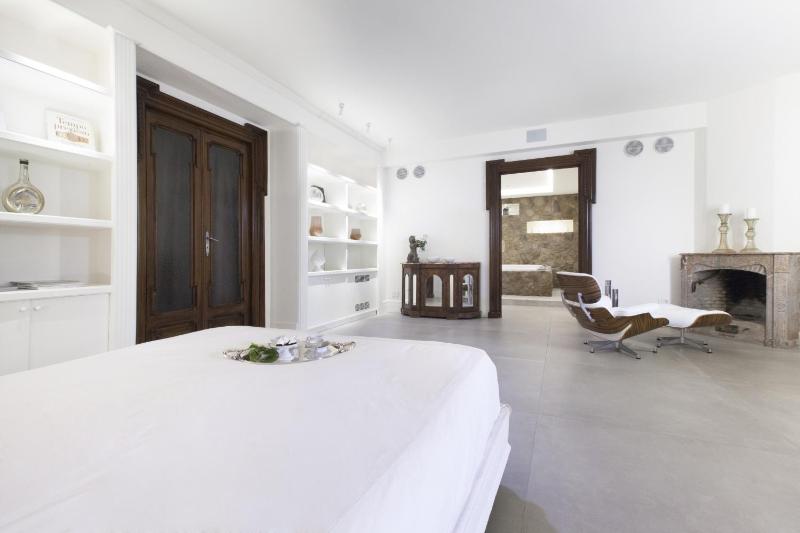 AMORE RENTALS - Villa Ebe - image 23