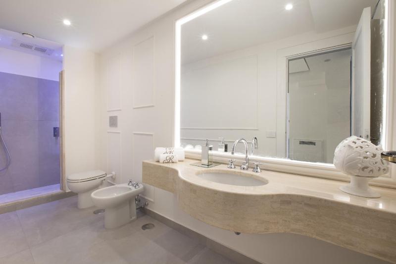 AMORE RENTALS - Villa Ebe - image 43