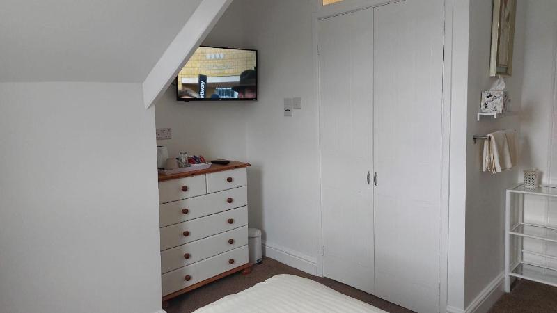 Standard Double Room image 4