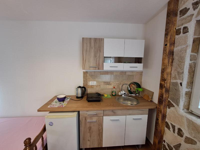 Twin Room image 3