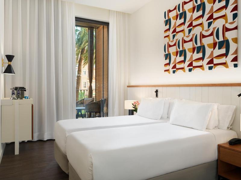 Superior Double or Twin Room with Terrace image 3
