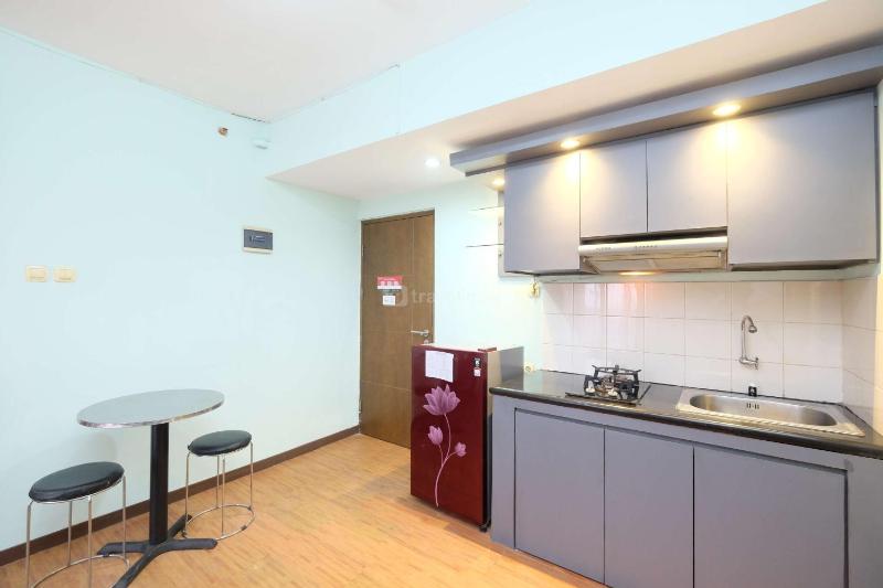 Modern Look 2BR at Bogor Valley Apartment By Travelio - image 6