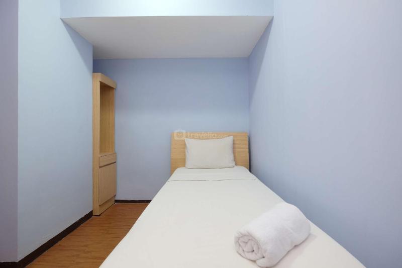 Modern Look 2BR at Bogor Valley Apartment By Travelio - image 4