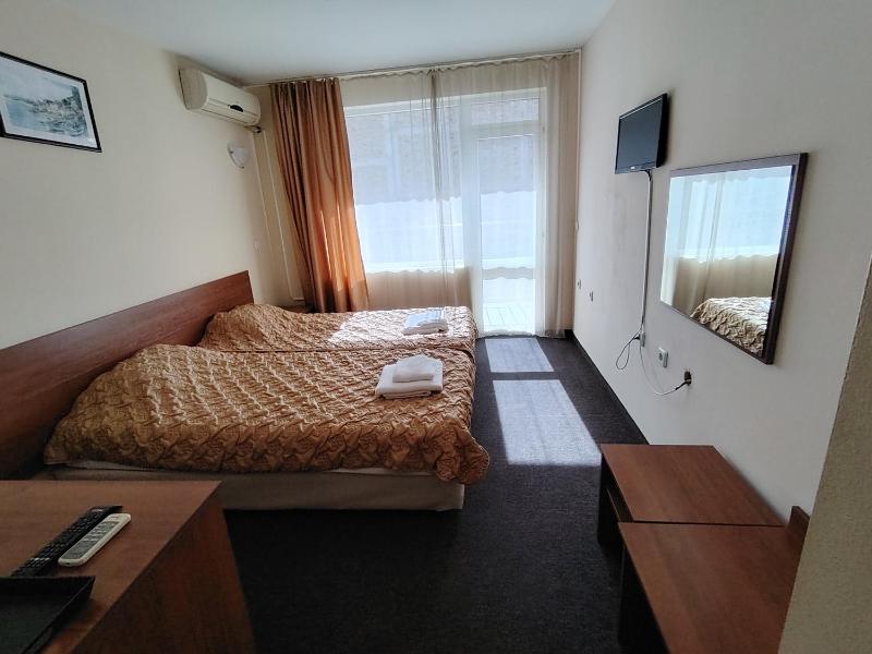 Budget Double or Twin Room image 4
