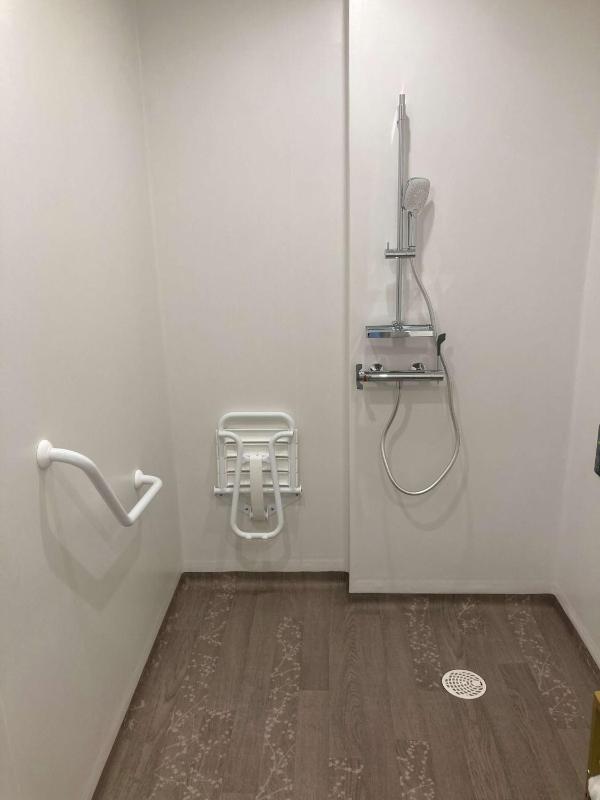 Quadruple Room image 3