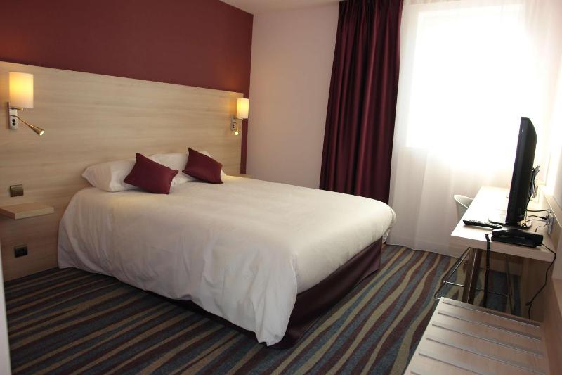 Double Room image 3