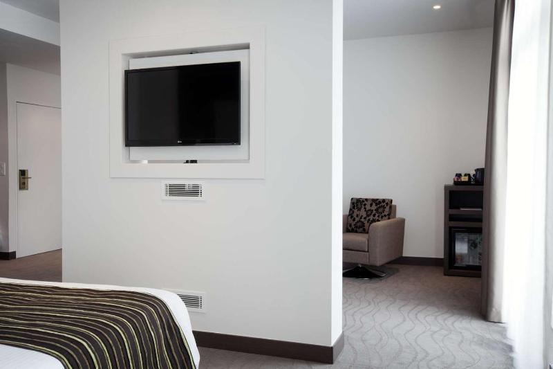 Junior Suite image 3