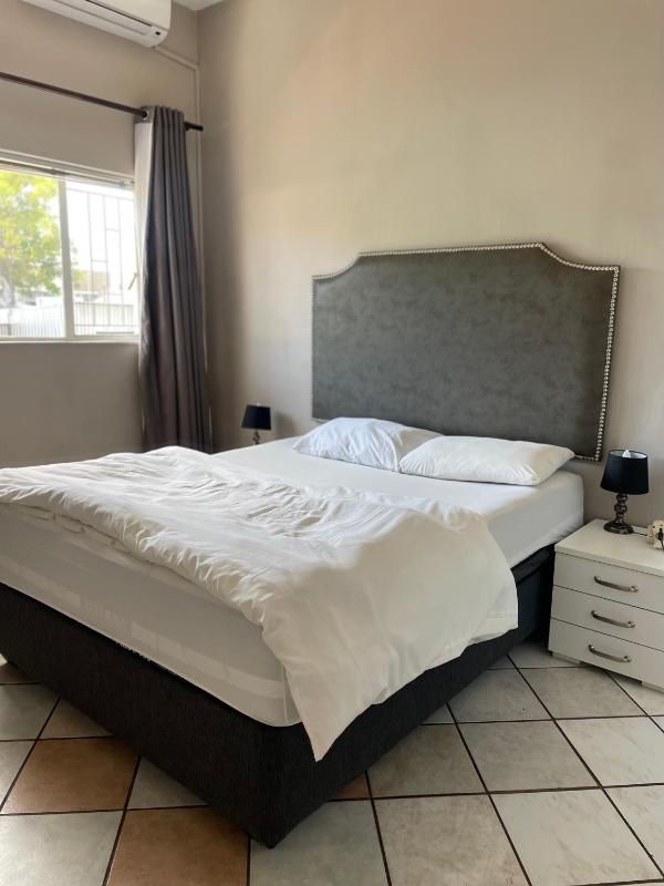 Stern self catering apartments - image 6