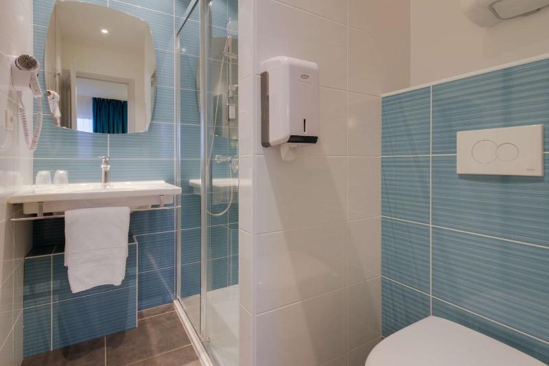 Superior Double Room image 1