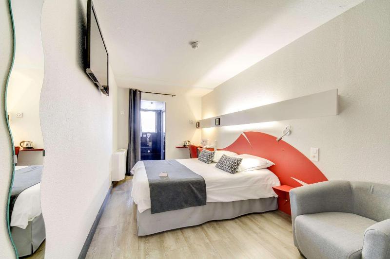 Brit Hotel Porte d'Espagne - image 40