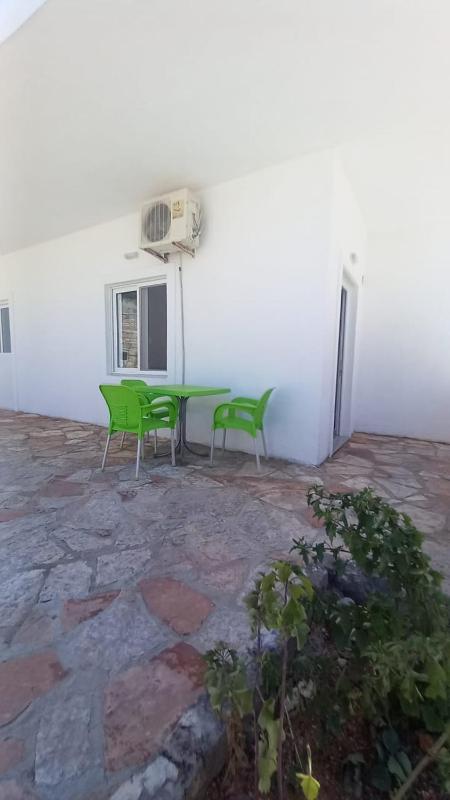 Dane apartment - image 12