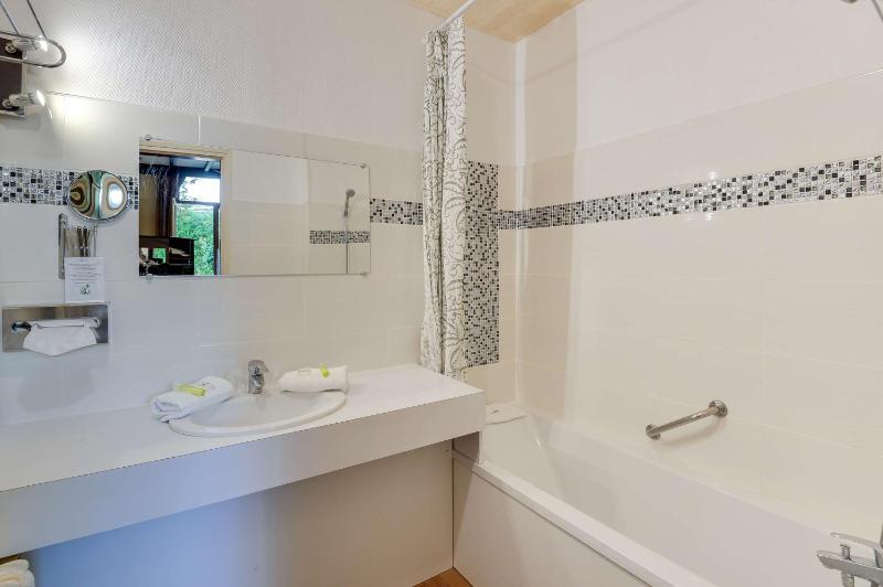 Superior Double Room with Bath image 4