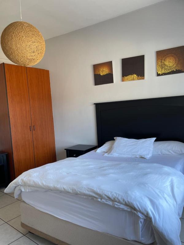 Stern self catering apartments - image 7