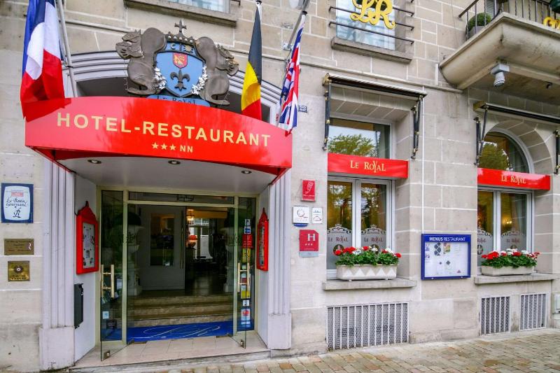 Brit Hotel Privilège Le Royal - Centre Gare - image 22