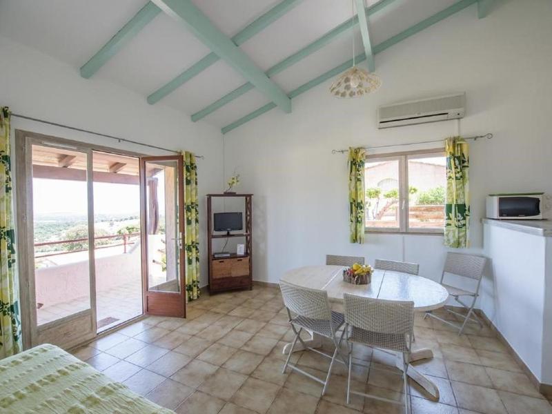 Three-Bedroom Villa image 1