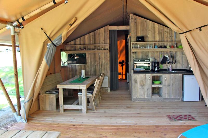 Tent 2 image 1