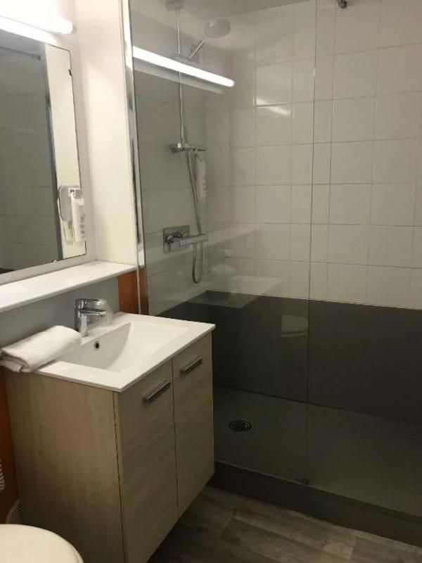 Double Room with One Double Bed image 4