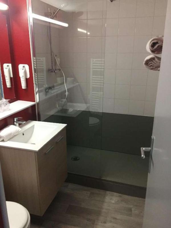 Double Room with One Double Bed image 3