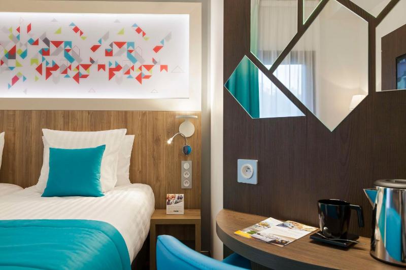 Twin Room image 3