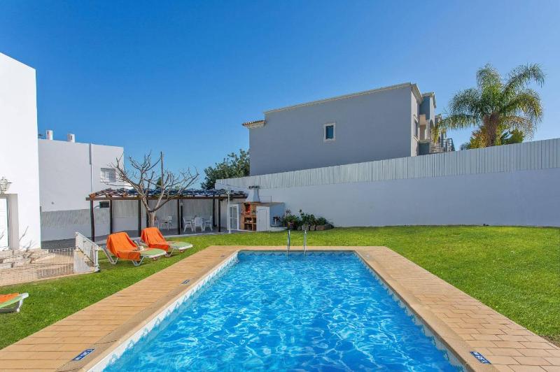Villa Leonor by Villa Plus - image 11