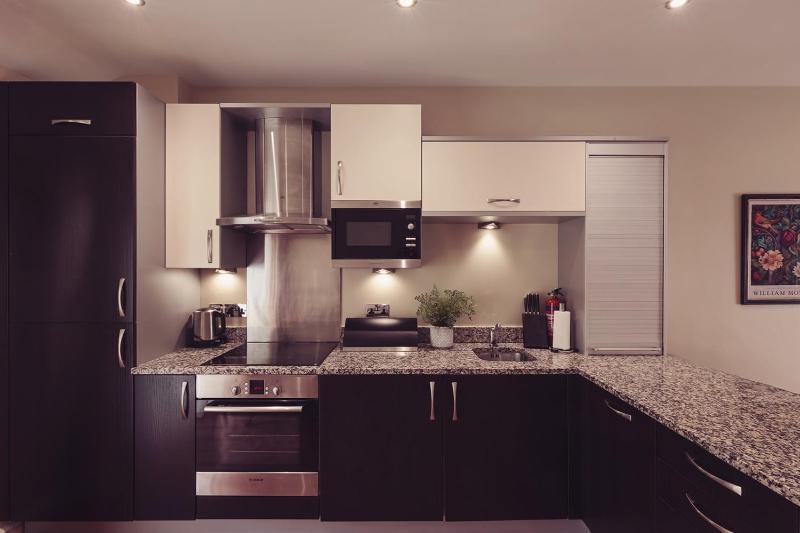 One-Bedroom Cottage image 1