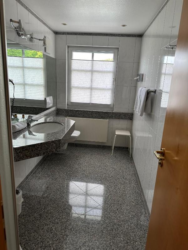 Classic Double Room image 1