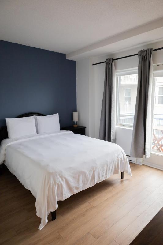 ByWard Blue Inn - image 4