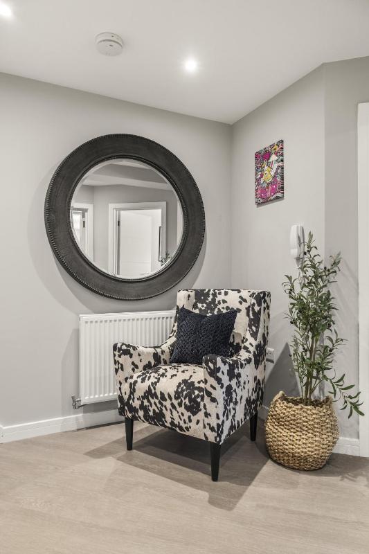 Buzzing Brighton Apartment 4 By My Getaways - image 16