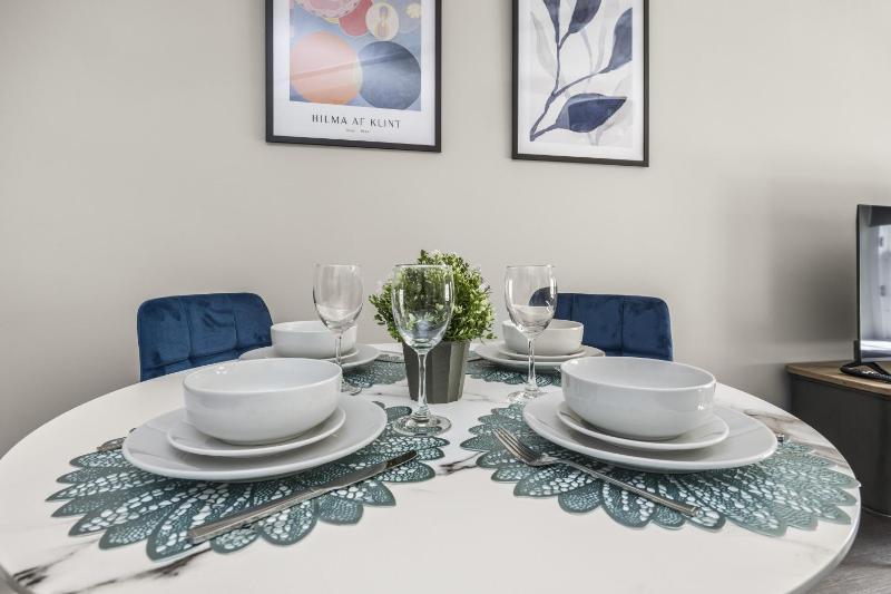 Buzzing Brighton Apartment 4 By My Getaways - image 9