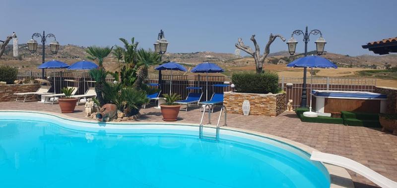 Villa eden luxury con piscina e jacuzzi - image 11