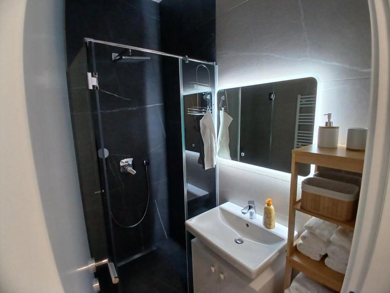 Apartment PARADISO - FREE PARKING - image 6