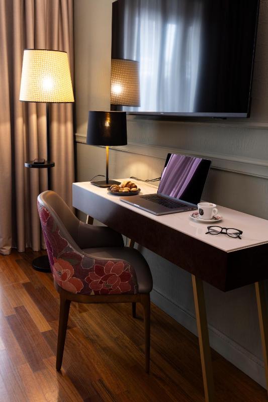 Standard Room image 3