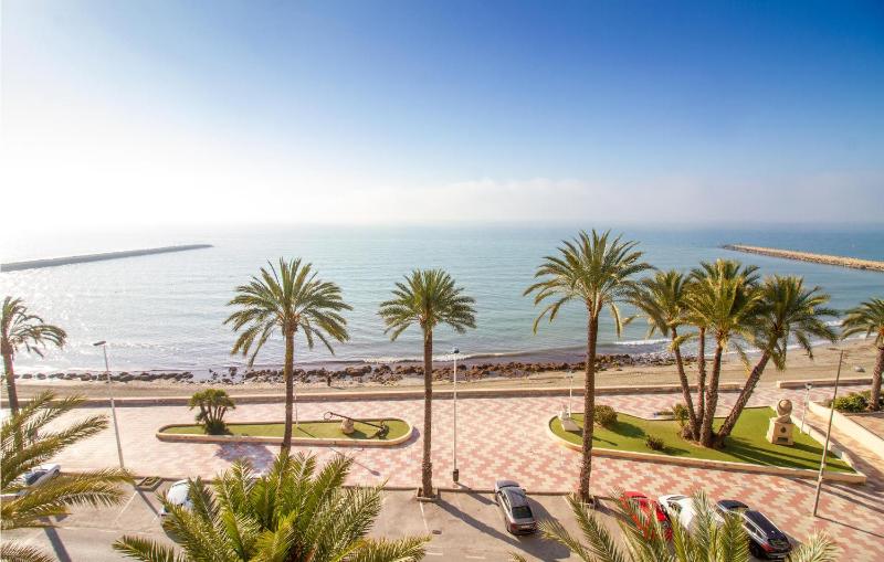 Awesome Apartment In Santa Pola With Wifi - image 9