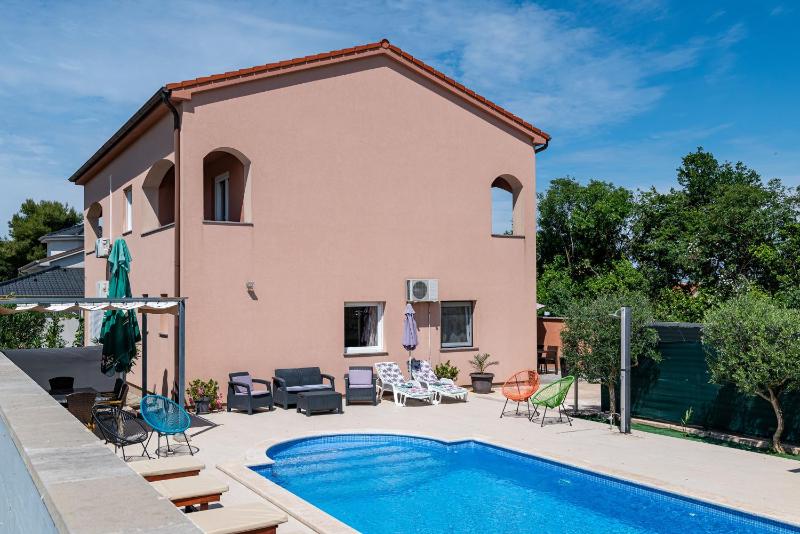 Family-friendly apartments with swimming pool Pula - 21314 - image 10